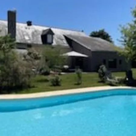 Avec Piscine Et Table D'hotes, Proche De Et De L'abbaye. Frühstückspension Solesmes (Sarthe)