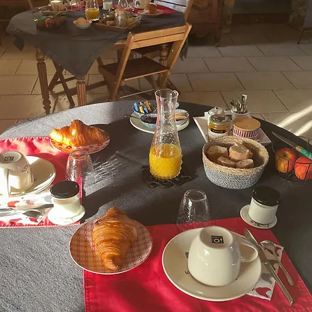 Avec Piscine Et Table D'hotes, Proche De Et De L'abbaye. - Fr-1-410-407 Solesmes (Sarthe)