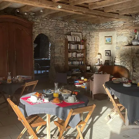 Avec Piscine Et Table D'hotes, Proche De Et De L'abbaye. Frühstückspension Solesmes (Sarthe)