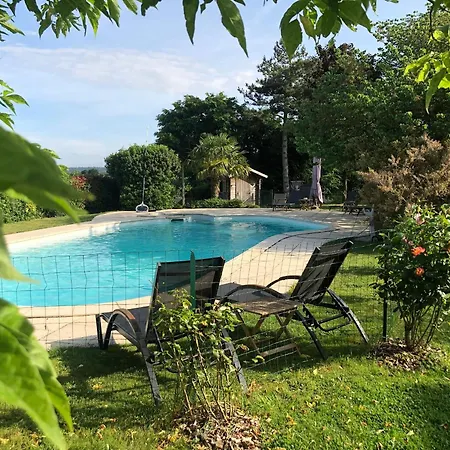 Avec Piscine Et Table D'hotes, Proche De Et De L'abbaye. Frühstückspension Solesmes (Sarthe)