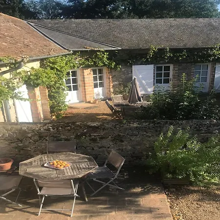 Avec Piscine Et Table D'hotes, Proche De Et De L'abbaye. - Fr-1-410-407
