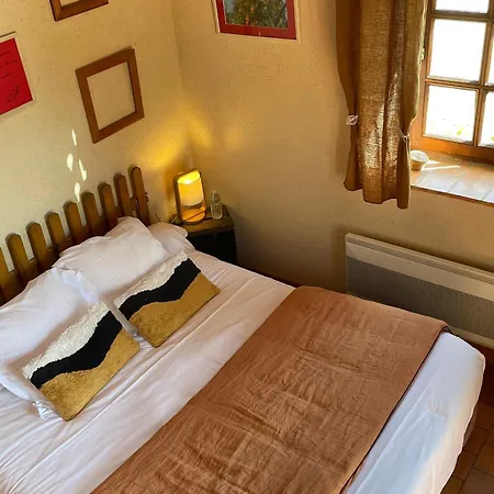 Avec Piscine Et Table D'hotes, Proche De Et De L'abbaye. - Fr-1-410-407 * Solesmes (Sarthe)